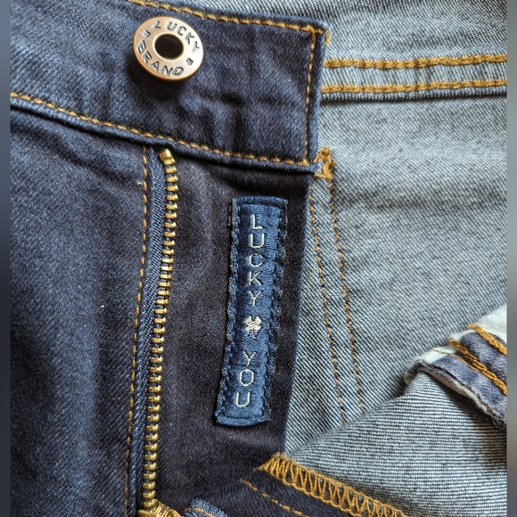 Lucky Brand Mid Rise Sweet'n Straight - 10/30 - Picture 13 of 13